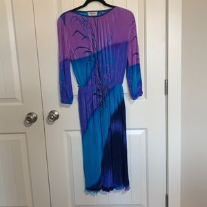 Vintage. 80s. Tie dyed like stretchy midi dress. Moon vibes.  Colourful.Paris.